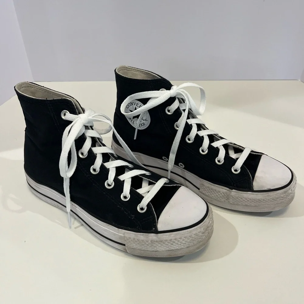 Converse Chuck Taylor All Star Lift Platform Canvas High Top Shoes | Women’s 9 - Picture 2 of 14